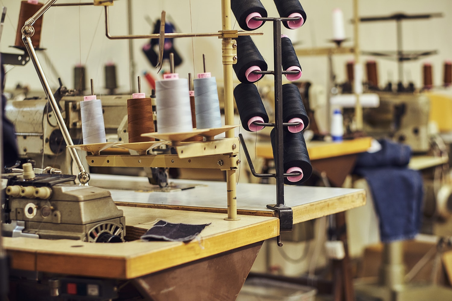 Precision Twin Healds for Superior Weaving